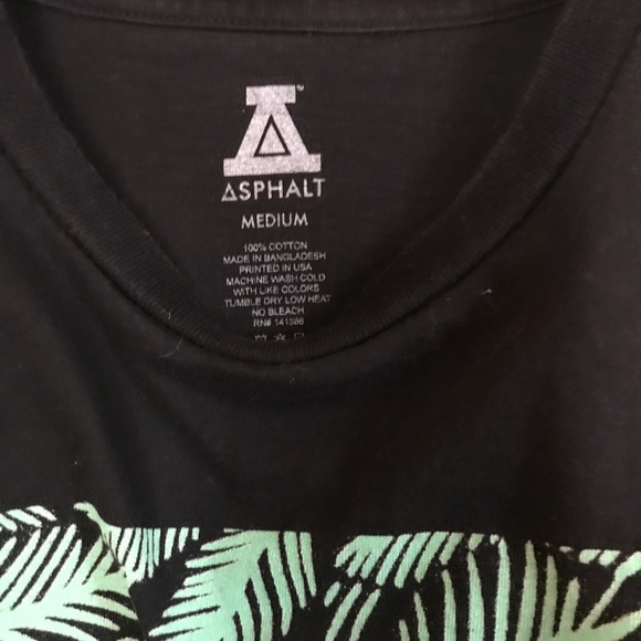 Asphalt tee - Picture 3 of 3